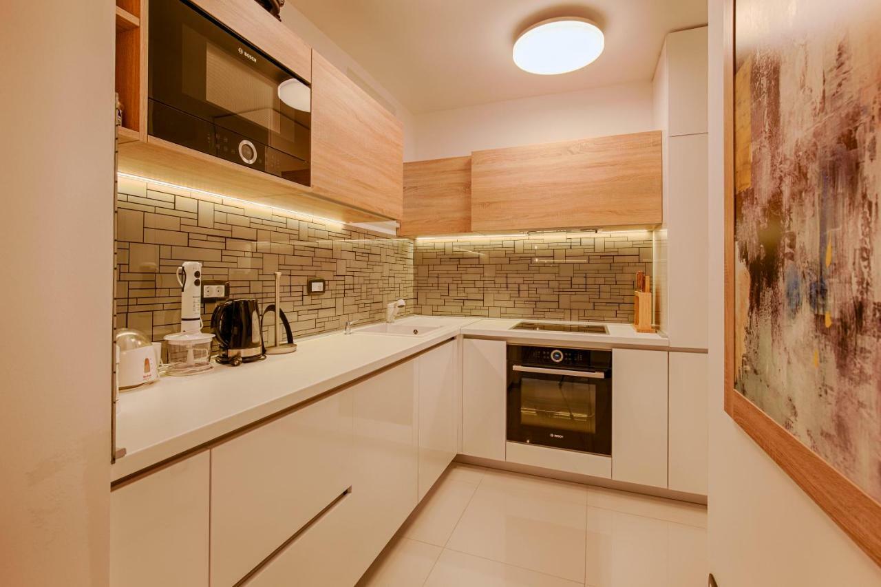 Deluxe New Apartments - Few Steps From The Beach - Luxury Holiday With Style - By Traveler Tourist Agency Krk Đảo Krk Ngoại thất bức ảnh
