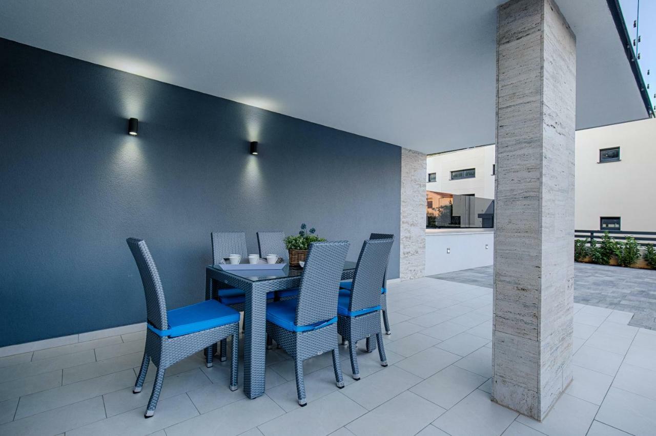 Deluxe New Apartments - Few Steps From The Beach - Luxury Holiday With Style - By Traveler Tourist Agency Krk Đảo Krk Ngoại thất bức ảnh