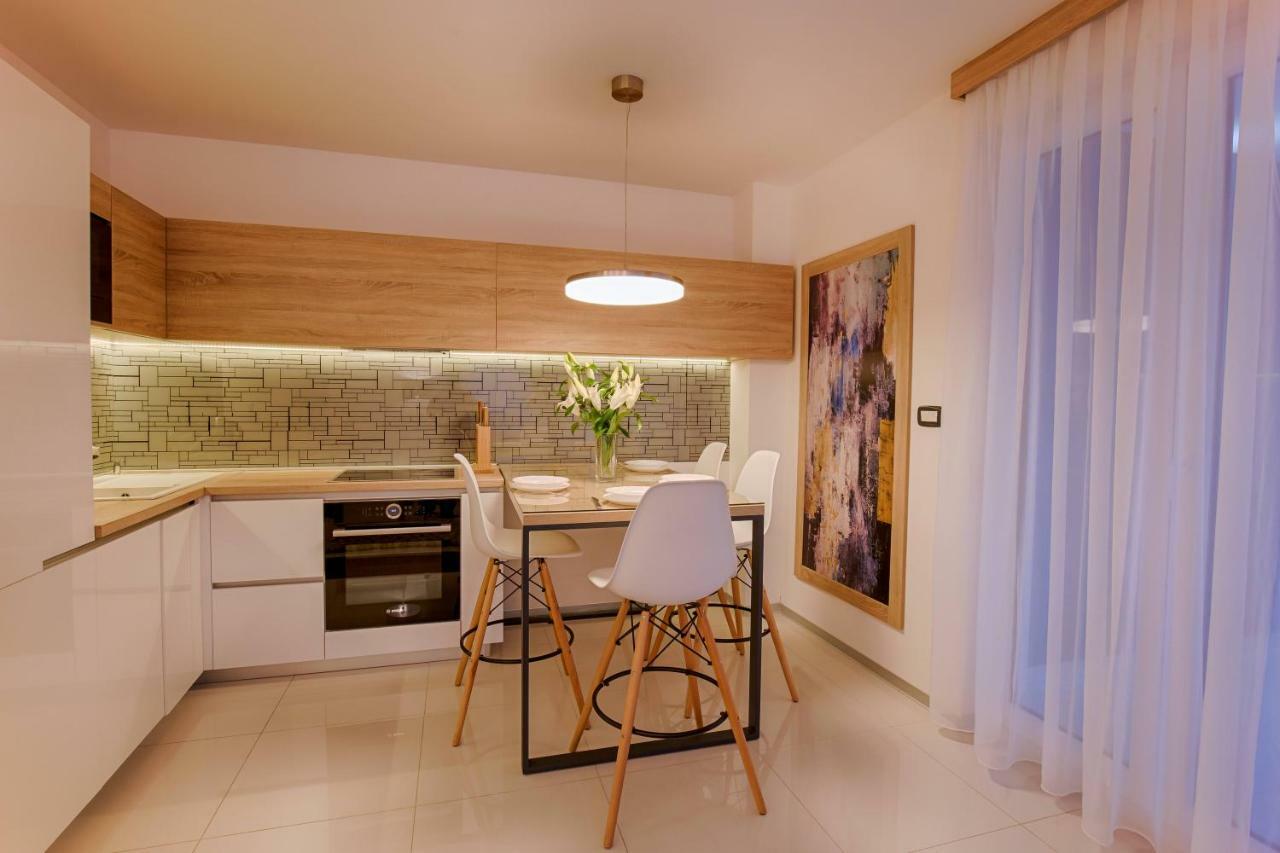 Deluxe New Apartments - Few Steps From The Beach - Luxury Holiday With Style - By Traveler Tourist Agency Krk Đảo Krk Ngoại thất bức ảnh
