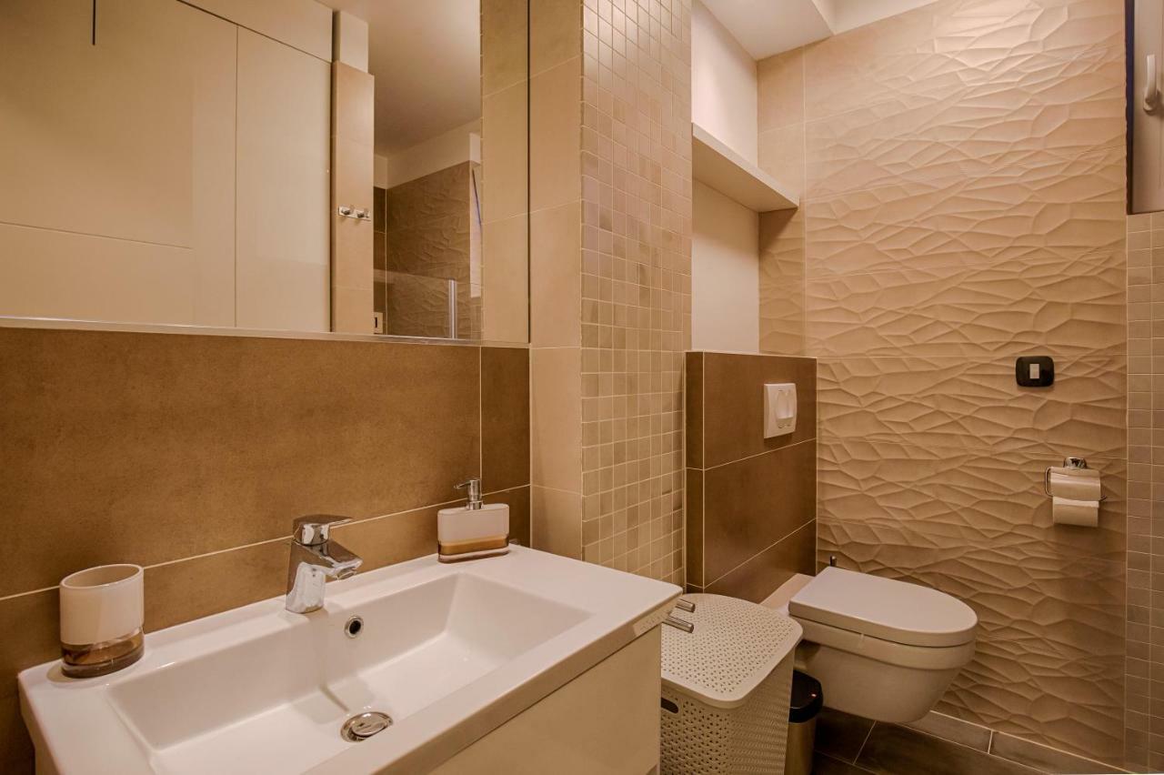 Deluxe New Apartments - Few Steps From The Beach - Luxury Holiday With Style - By Traveler Tourist Agency Krk Đảo Krk Ngoại thất bức ảnh